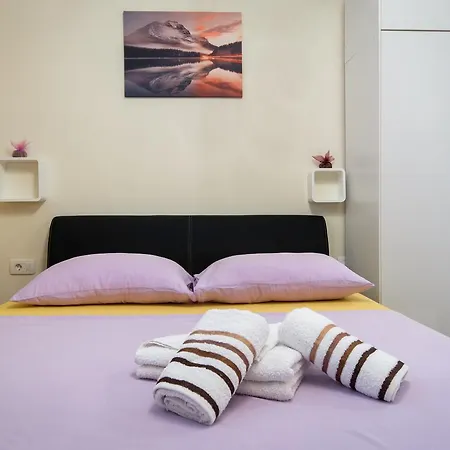 Private Accommodation Milisa Πανσιόν