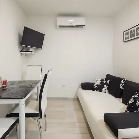 Private Accommodation Milisa Pensionat *