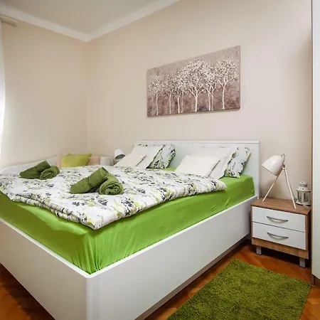 Guest house Private Accommodation Milisa Split
