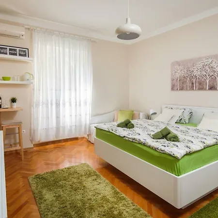 Private Accommodation Milisa Guest house *