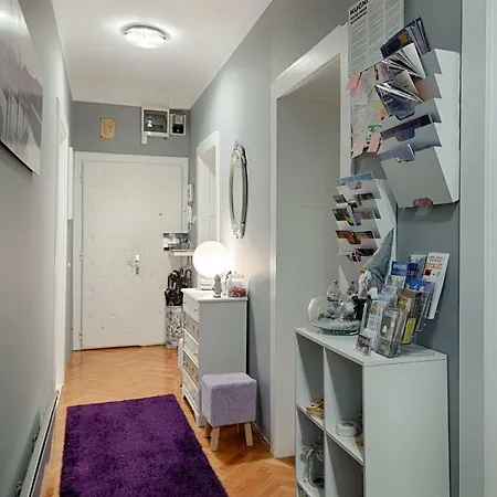 Guest house Private Accommodation Milisa *